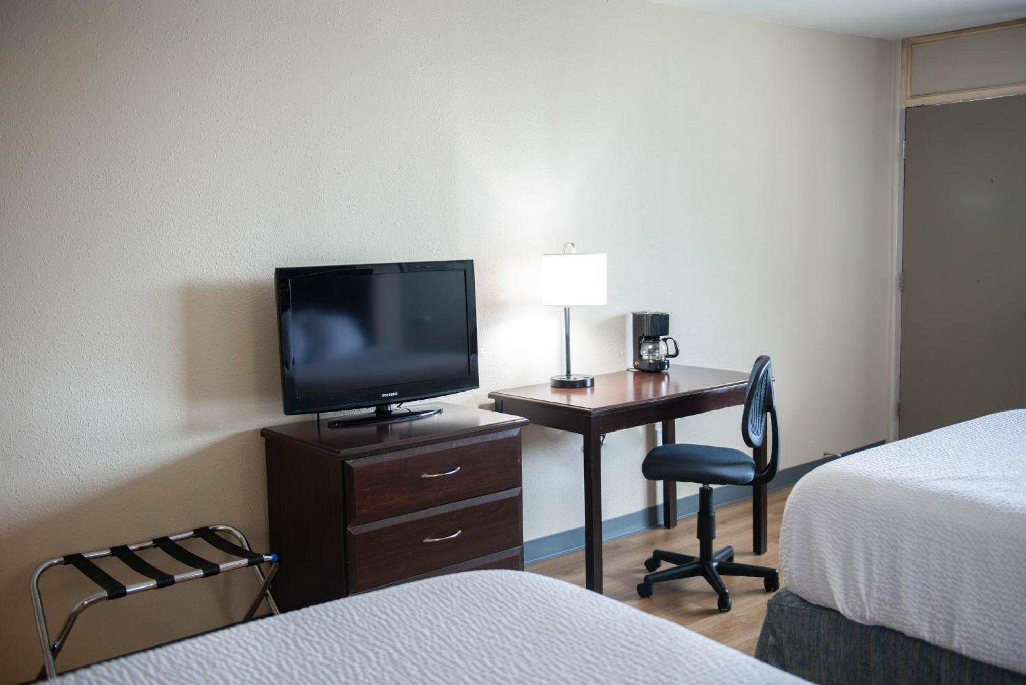 Days Inn By Wyndham Waynesboro Exteriör bild
